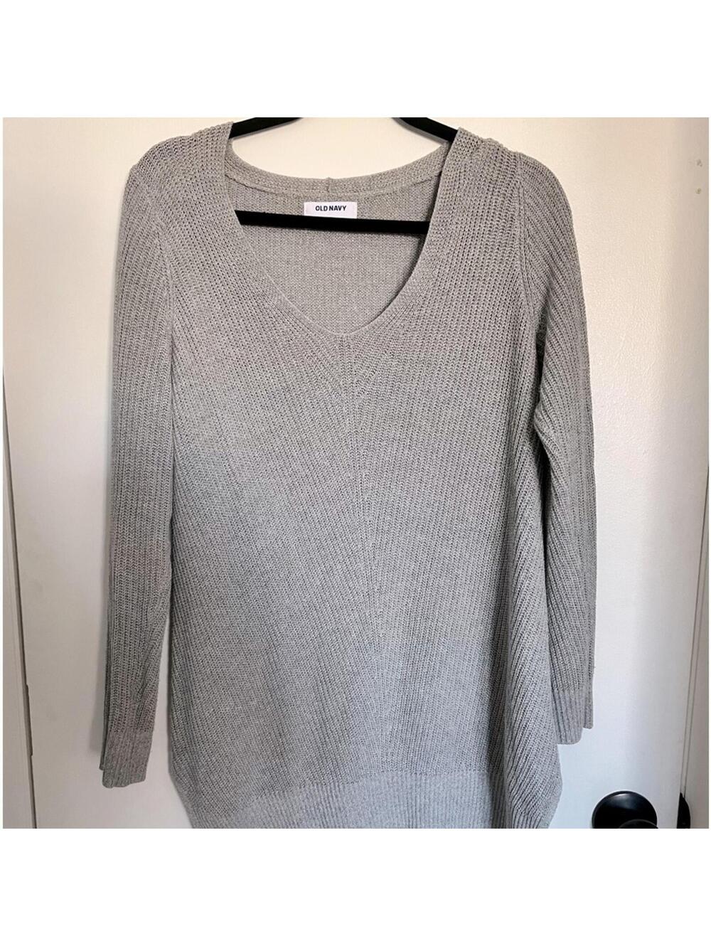 Old Navy Grey Sweater